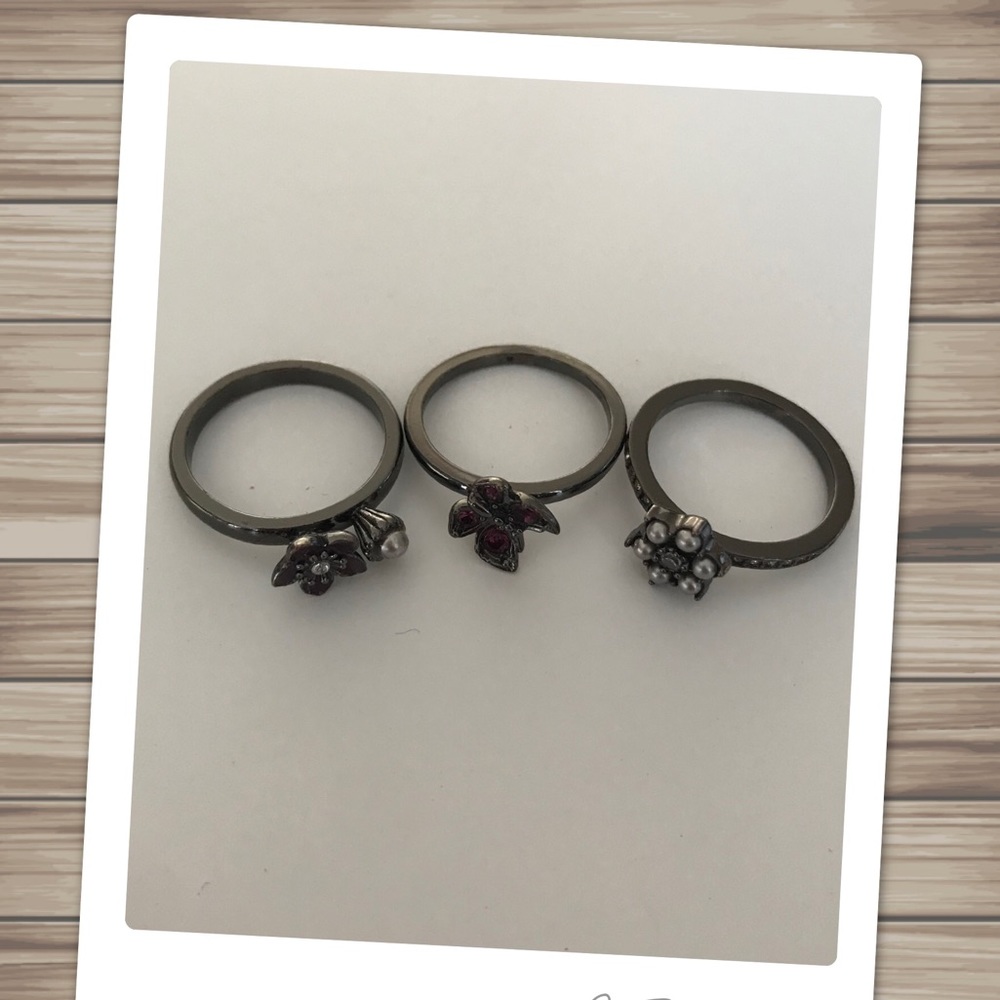 JUICY COUTURE Dark Pewter Floral Stackable Rings!